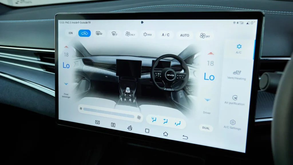 byd seal interior 2025